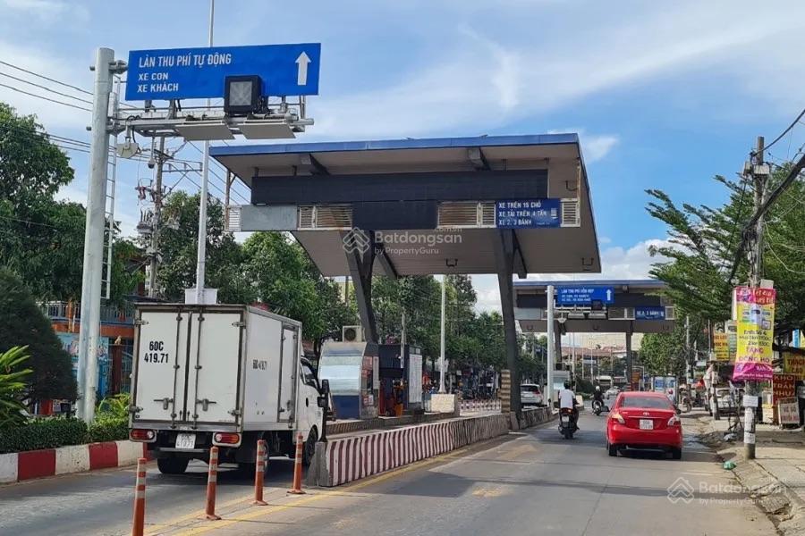 Bán gấp nhà mặt phố đồng khởi, 12 tỷ, 240m2, 4pn, 4wc, nhiều tiện ích