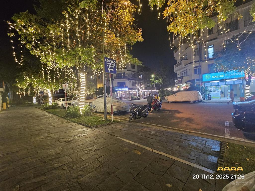 Bán nhà phố him lam phú đông, khu dc compoud vip trục phạm văn đồng