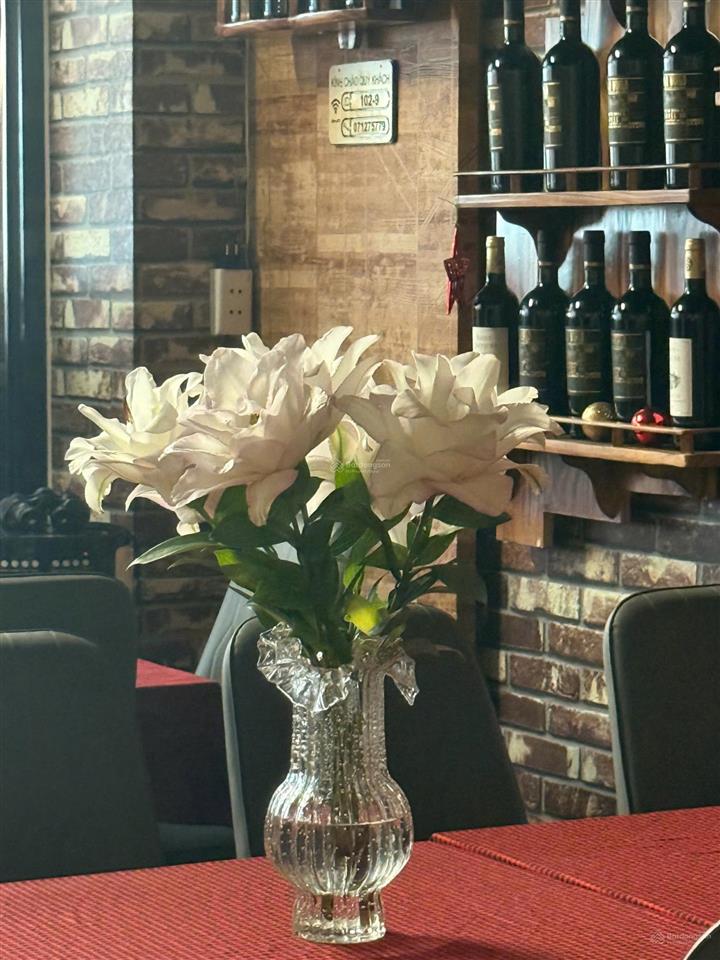 Bán tòa nhà mặt phố thái thịnh  vị trí ngã ba vàng, dòng tiền 2,5 tỷ/năm