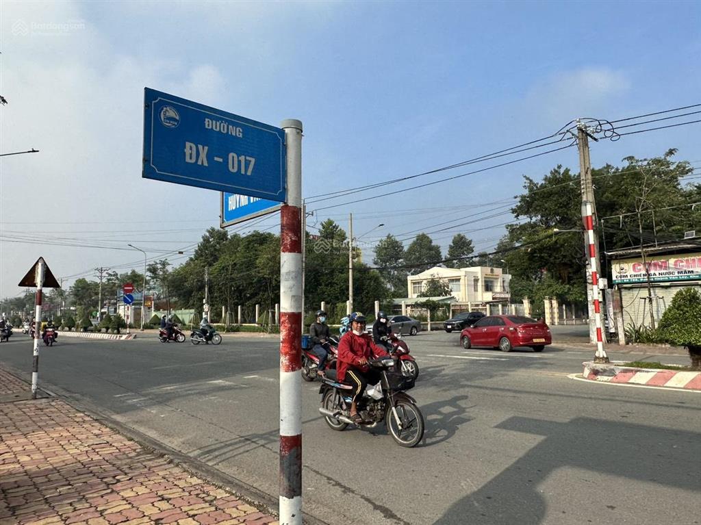 Bán đất mặt tiền đường đx 017 phú mỹ, diện tích đẹp 8,8m x 35m, cách đường huỳnh văn luỹ 50m