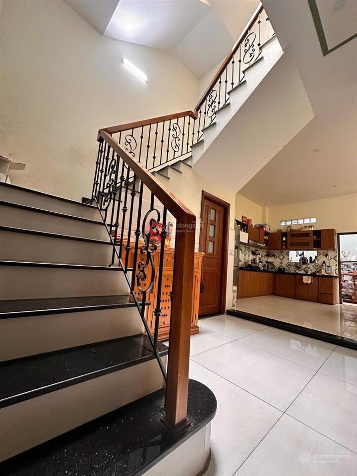 Bán nhà hiệp thành 3  đối diện công viên  diện tích 7x20  nhà 1 trệt 2 lầu