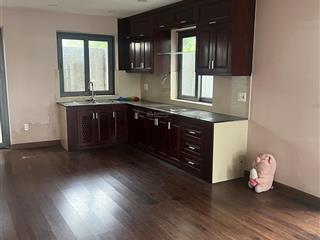 Bán nhà biệt thự 10x20m 200m2 căn góc khu dân cư 13e intresco xã bình hưng mới