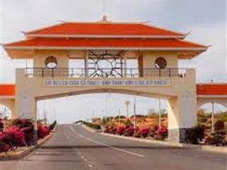 Đất nền thổ cư, xã bình thạnh, huyện tuy phong, tỉnh bình thuận, lưng tựa núi mặt hướng biển