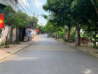 Bán lô đất 67m2 thôn hội xã cổ bi gia lâm ngõ trước đất 3m xe 7 chỗ vào đất cạnh chợ vàng.giá4,5ty