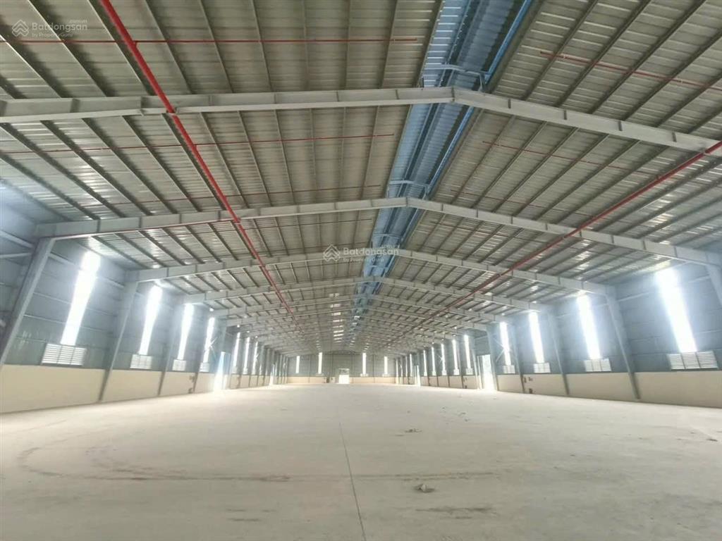 Cho thuê xưởng mới xây 5.200m2 p. tân uyên, tphcm. bd cũ, bình điện 1000kva, hoàn công, pccc đủ
