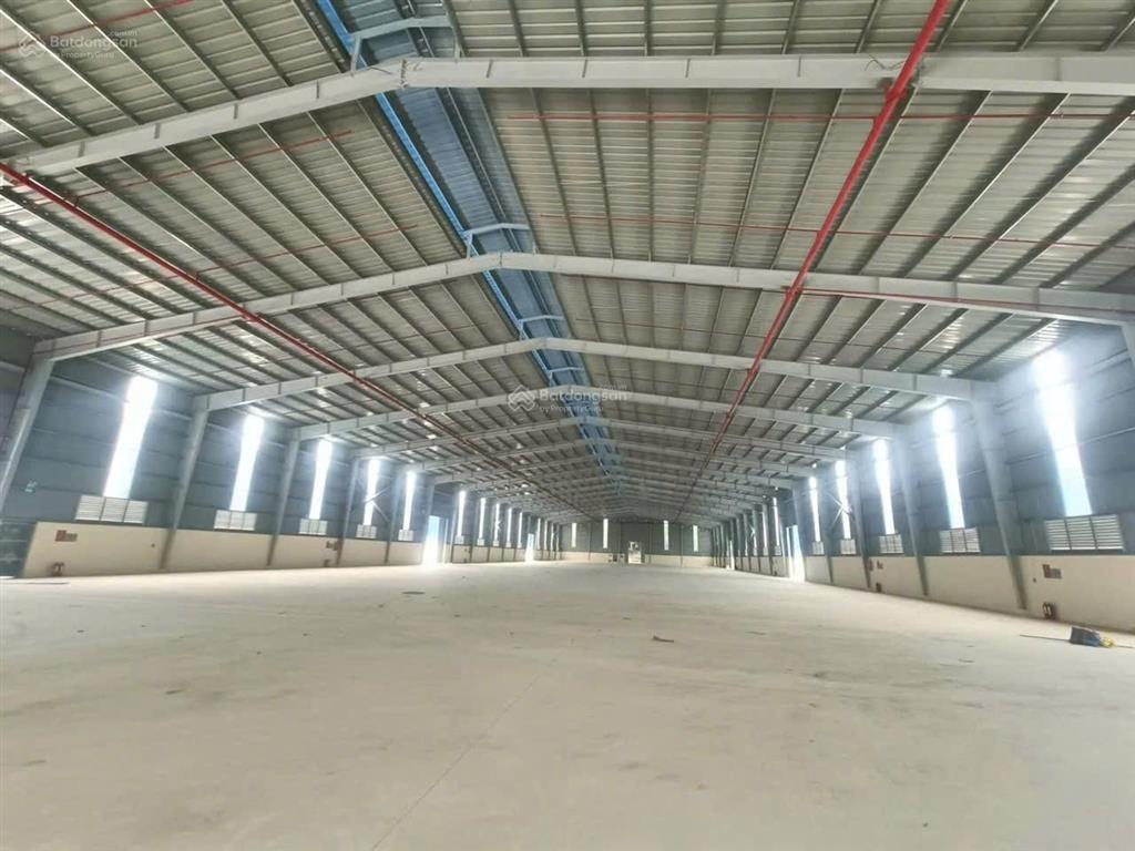 Cho thuê xưởng mới xây 5.200m2 p. tân uyên, tphcm. bd cũ, bình điện 1000kva, hoàn công, pccc đủ