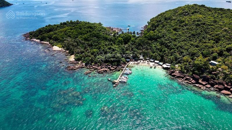 Bán đất nền 2 mặt tiền bãi thơm, dương đông, gần biển, 1680m² , sổ hồng