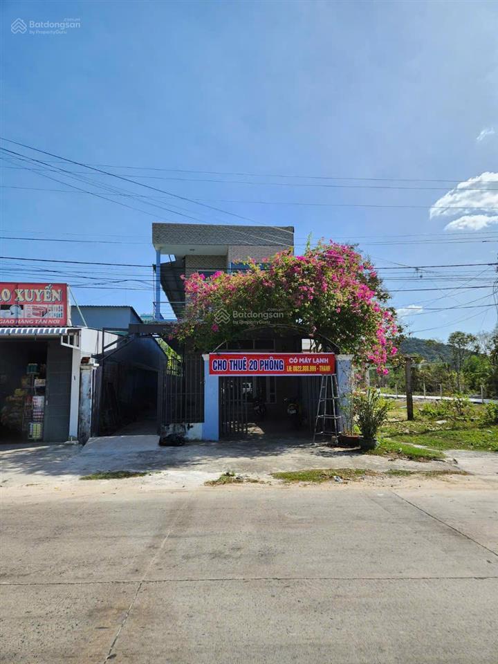 Cho thuê dãy trọ 20 phòng ngã 3 hương toàn  bến tràm 35tr/tháng  sẵn máy lạnh