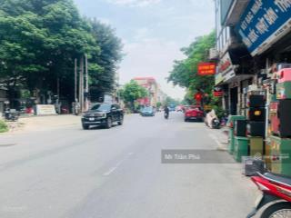 Bán nhà mặt phố bưởi  ba đình, chỉ nhỉnh 30 tỷ 139m2  mtr 7,7 mét vỉa hè kdsu ô tô dừng đỗ cả đêm