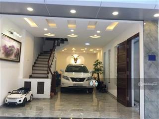 Nhỉnh 30 tỷ có ngay tòa nhà đẳng cấp phố vip kim mã 70m210 tầng có hầm gara ô tô  dòng tiền cao