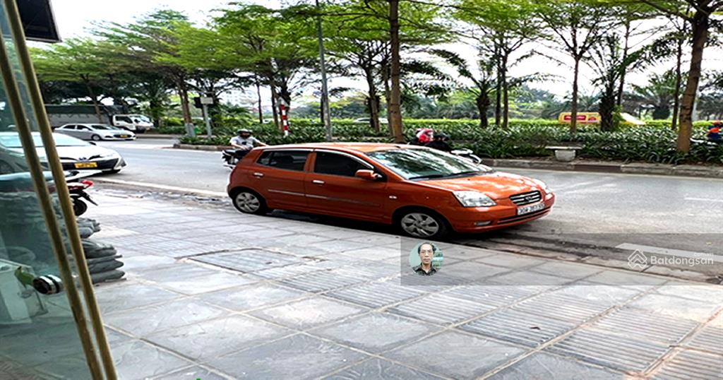 Hiếm! chỉ nhỉnh 40 tỷ có 162m2 nhà mặt phố bưởi ba đình 162m2 4 tầng kdsu  ô tô dừng đỗ 24/7