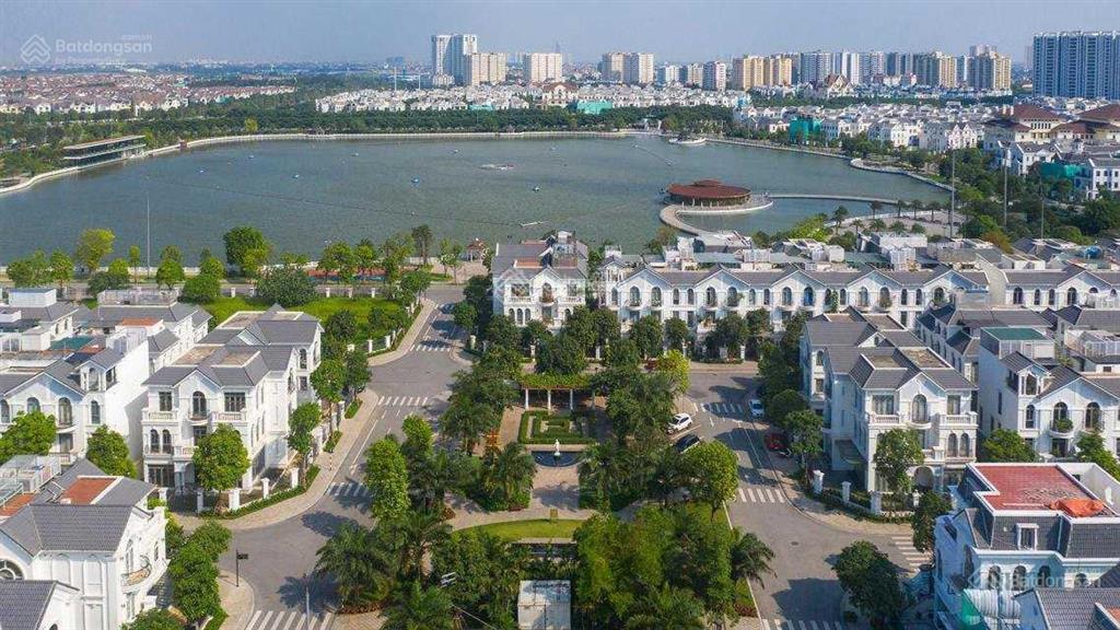 Bán song lập nguyệt quế 09, 153m2, đn, h thiện nội thất luxury, view hồ điều hòa, vườn hoa rộng