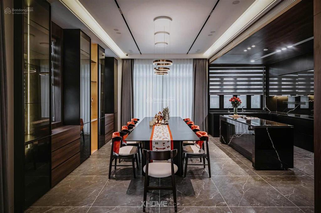 Bán song lập nguyệt quế 09, 153m2, đn, h thiện nội thất luxury, view hồ điều hòa, vườn hoa rộng