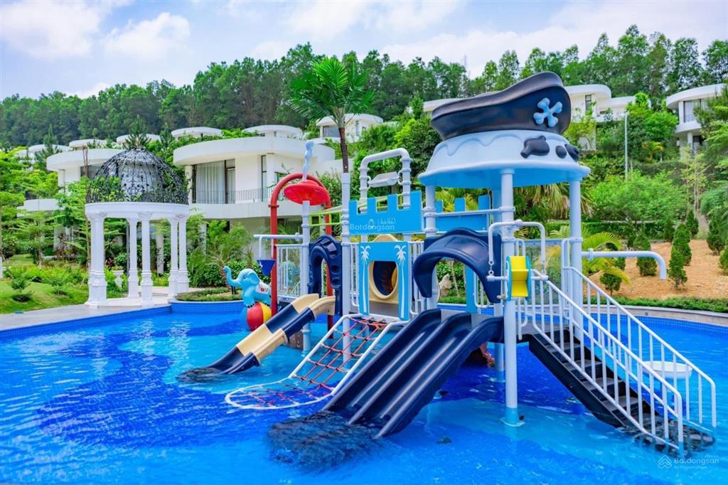 Bán gấp biệt thự 400m2 full nội thất. view hồ đẹp nhất dự án. giá chỉ 6.2 tỷ. sổ đỏ lâu dài