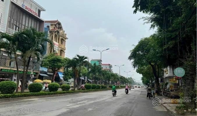 Bán 2 nhà liền nhau số 355 + 357 chùa thông, mt 4m mỗi căn tổng 8m, dt tổng 220m2, chỉ 85 triệu/m2