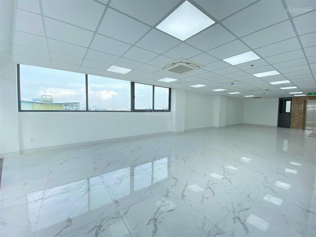 Chính chủ vp 90m2  chỉ 20tr+  hoà hưng q10  ban công rộng thoáng