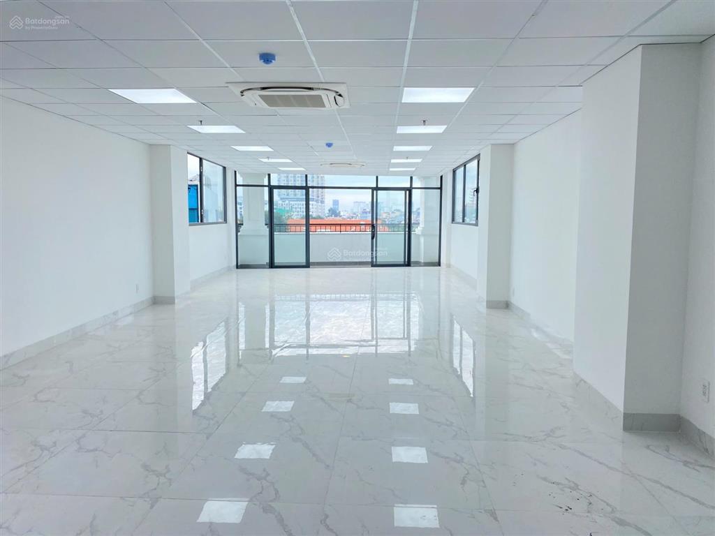 Chính chủ vp 90m2  chỉ 20tr+  hoà hưng q10  ban công rộng thoáng