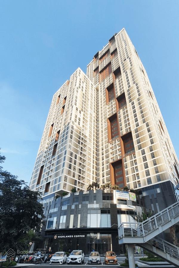 Cần bán gấp căn hộ 3 phòng ngủ tòa hpc landmark