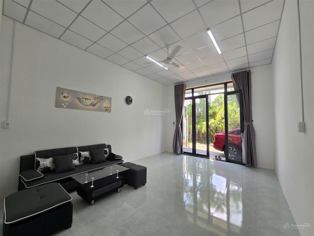 Nhà mới 100% xây để ở tặng full nội thất ngay đền hùng võ văn kiệt có sân đậu được ô tô