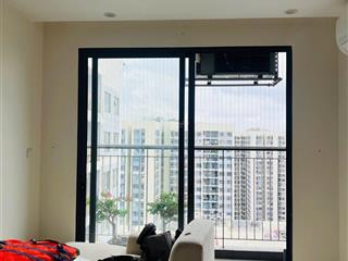 Bán căn hộ vinhomes grand park loại 1pn + giá 2tỷ1 đã có sổ hồng