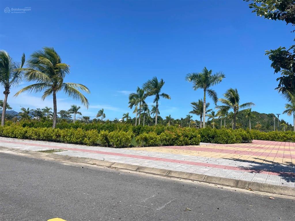 B21166x đường đồng khoa, hoà xuân đà nẵng nằm ngay bờ sông , công viên