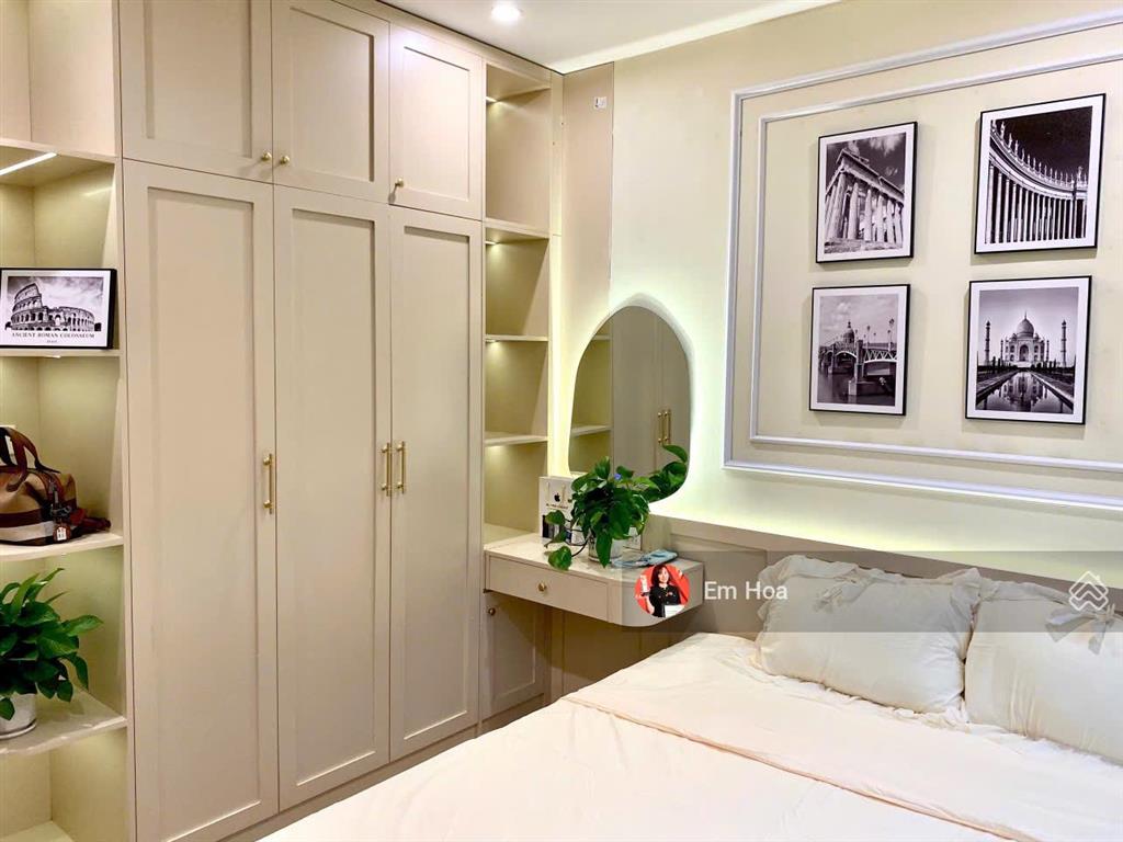 Chính chủ cần bán gấp 2pn+1+1wc tòa s2.08 nội thất hiện đại luxury view thoáng tại vinhomes ocp 1
