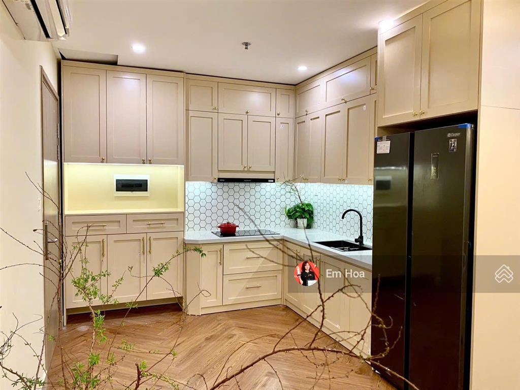 Chính chủ cần bán gấp 2pn+1+1wc tòa s2.08 nội thất hiện đại luxury view thoáng tại vinhomes ocp 1