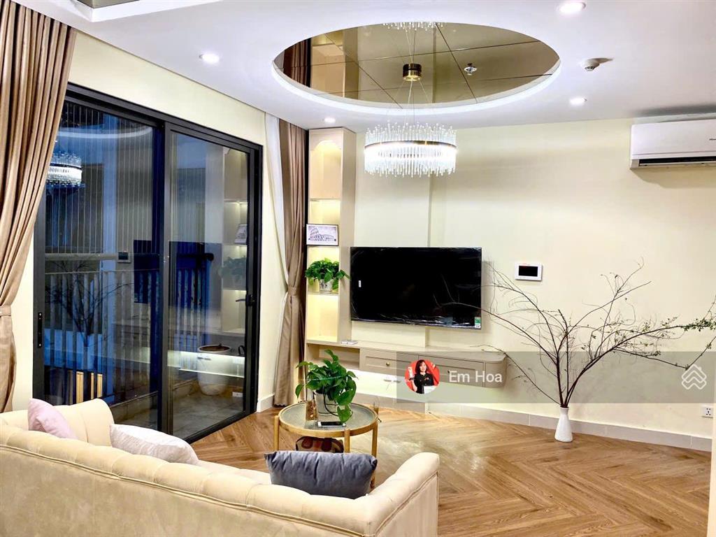 Chính chủ cần bán gấp 2pn+1+1wc tòa s2.08 nội thất hiện đại luxury view thoáng tại vinhomes ocp 1
