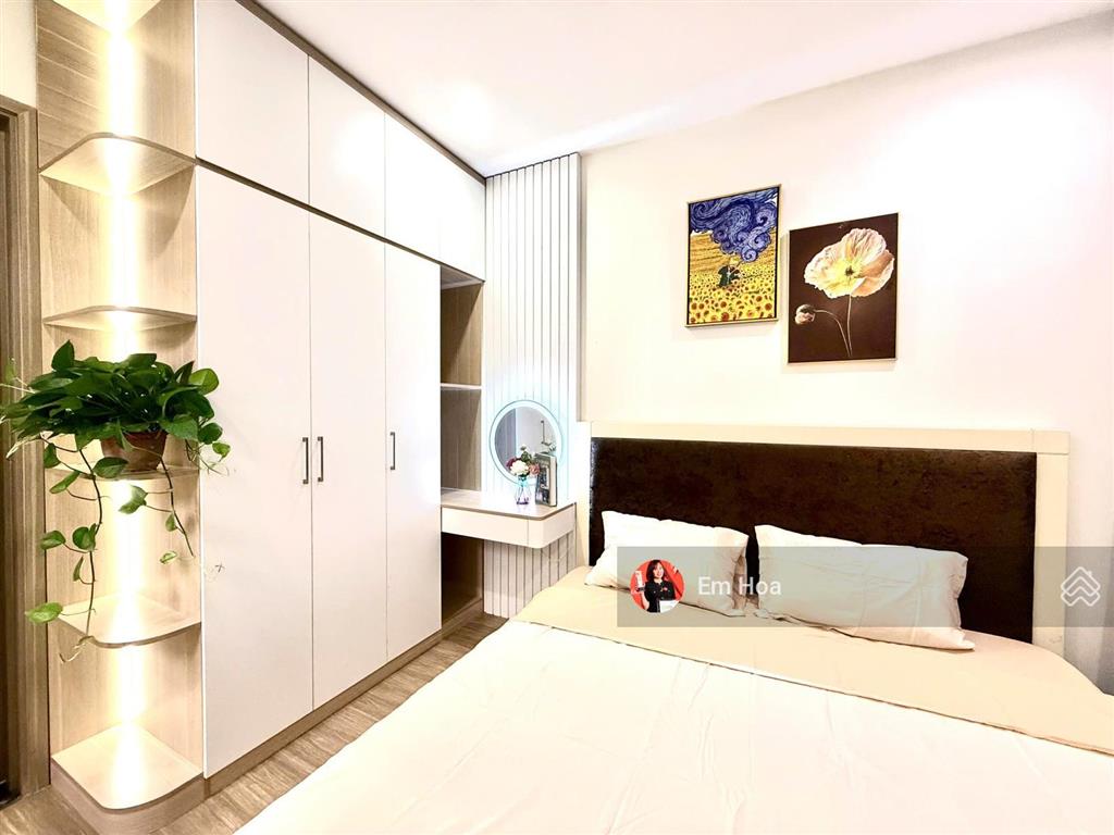 Chính chủ bán gấp căn hộ 2pn+2wc nội thất mới tòa s2.05 view sông san hô và trường brighton giá rẻ