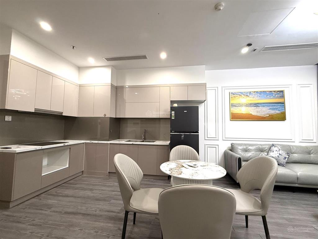 Chính chủ gửi bán căn hộ 1n + tòa r1.03 view hồ cá koi, view công viên gia lâm siêu đẹp