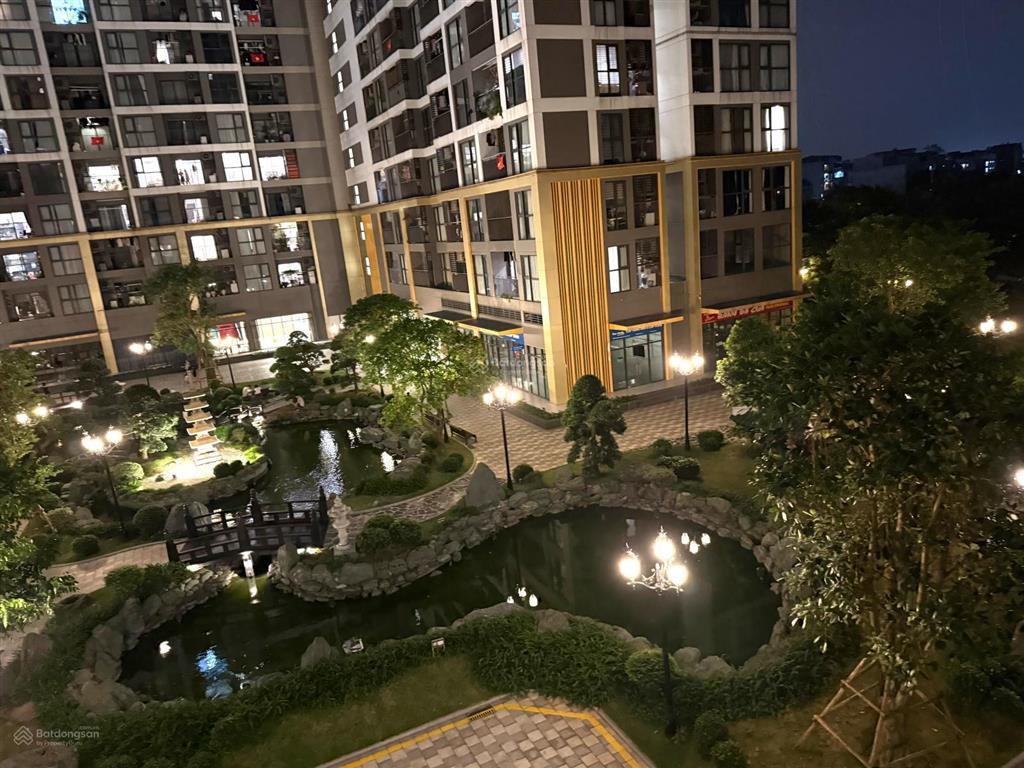 Chính chủ gửi bán căn hộ 1n + tòa r1.03 view hồ cá koi, view công viên gia lâm siêu đẹp