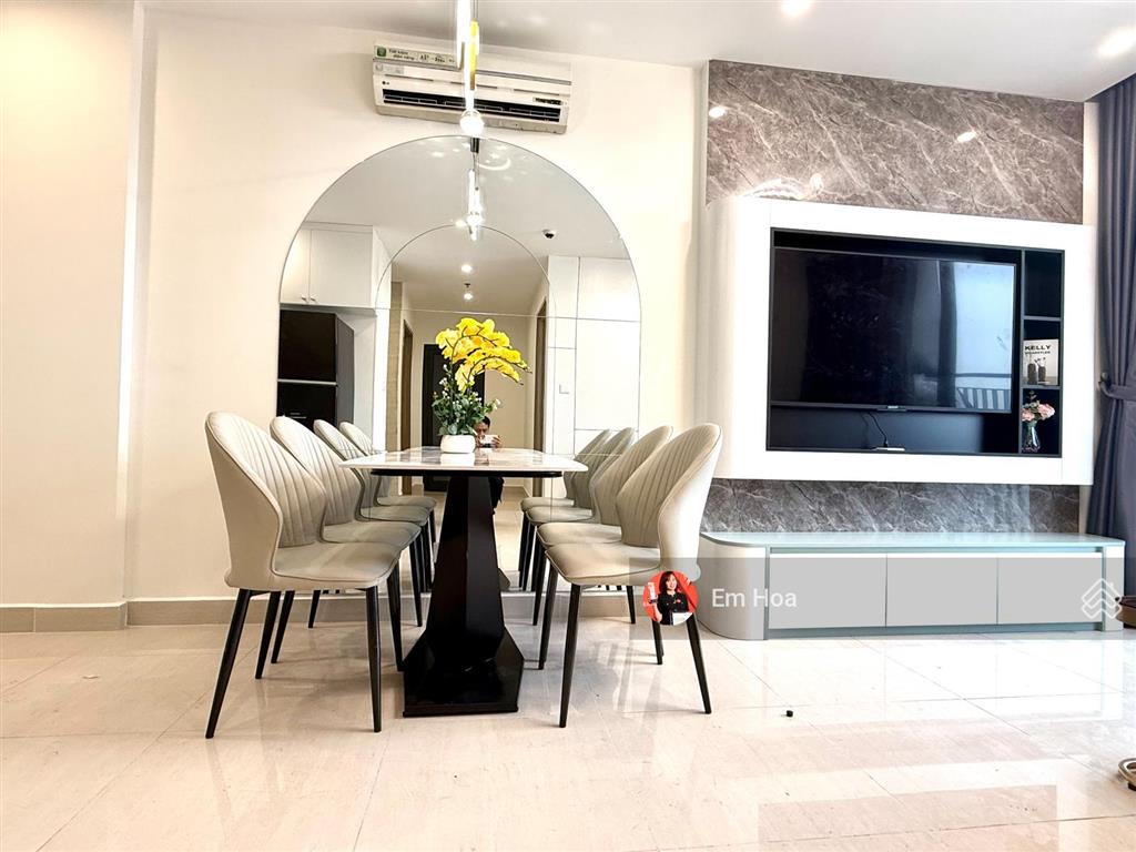 Bán gấp căn hộ 2pn tại vinhomes ocean park 1 , full đồ đẹp như mơ, view sông san hô giá siêu tốt