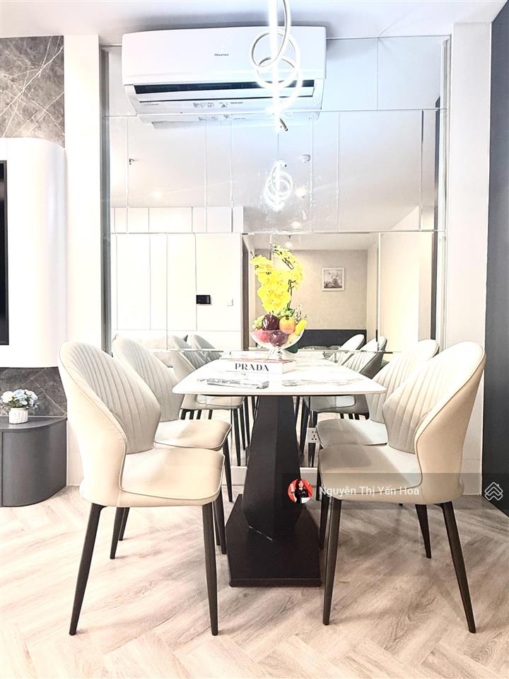 Cần tiền bán gấp căn 1n+ 48m, giảm giá 200tr tòa s1.06 full nội thất luxuty ,view đẹp tại vin1