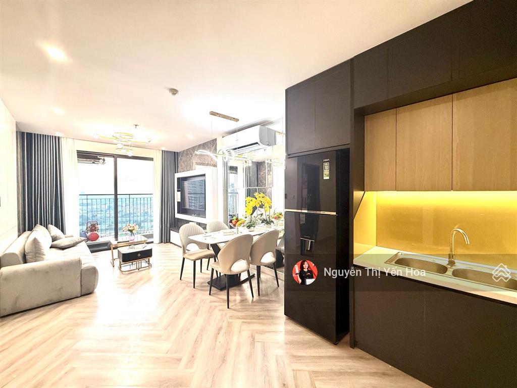 Cần tiền bán gấp căn 1n+ 48m, giảm giá 200tr tòa s1.06 full nội thất luxuty ,view đẹp tại vin1