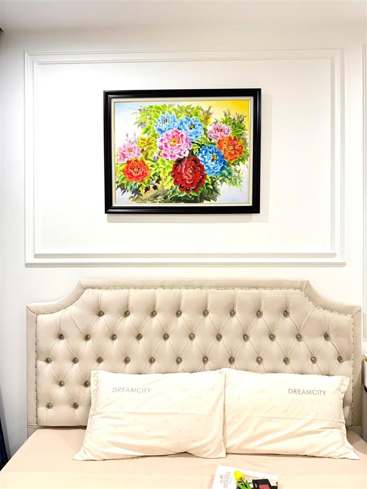 Chính chủ bán căn hộ 2pn 2w tòa r1.03  full nội thất, sẵn sổ  giá rẻ nhất vin 1 hiện tại