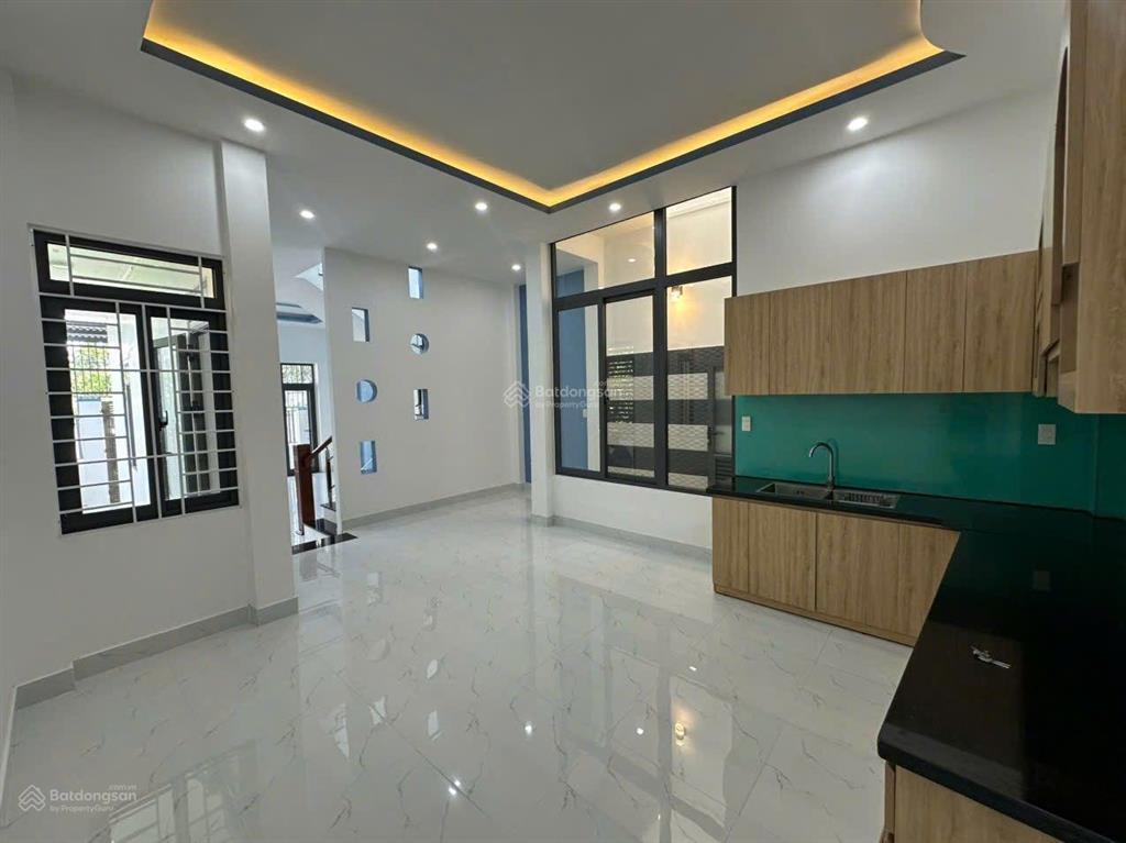 Bán nhà 2 tầng hẻm ô tô tại cầu dứa phú nông, sổ hồng hoàn công giá 3,750 tỉ