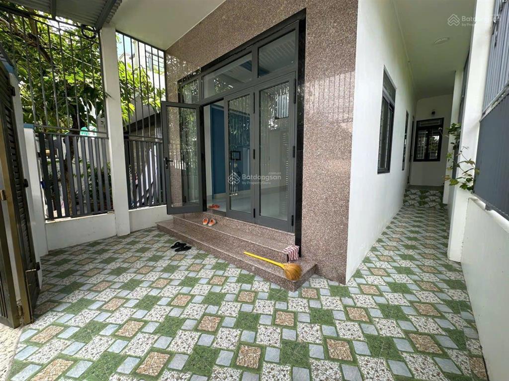 Bán nhà 2 tầng hẻm ô tô tại cầu dứa phú nông, sổ hồng hoàn công giá 3,750 tỉ