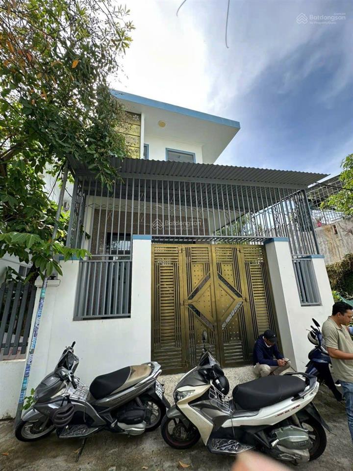 Bán nhà 2 tầng hẻm ô tô tại cầu dứa phú nông, sổ hồng hoàn công giá 3,750 tỉ