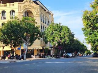 Bán đất đường số 8  kđt hà quang 2, hướng đông nam đối diện trung tâm thương mại