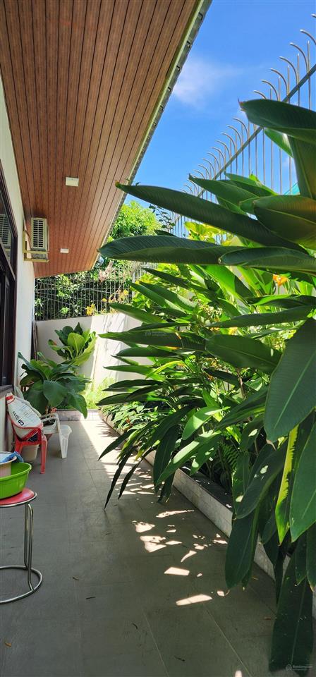 Bán căn biệt thự siêu đẹp, đối diện công viên, đầy đủ nối thất sang trọng tại kđt vĩnh điềm trung