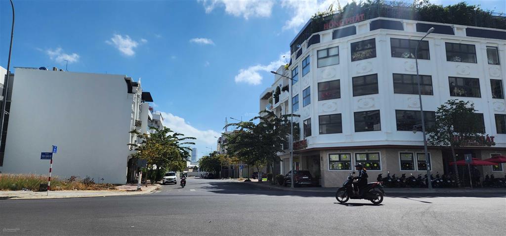 Bán lô góc đường số 8 kđt lê hồng phong 2 hàng hiếm giá tốt