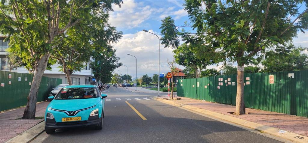 Bán đất kđt hà quang 1, mặt tiền 8m nằm giữa 2 cụm chung cư, gần công viên