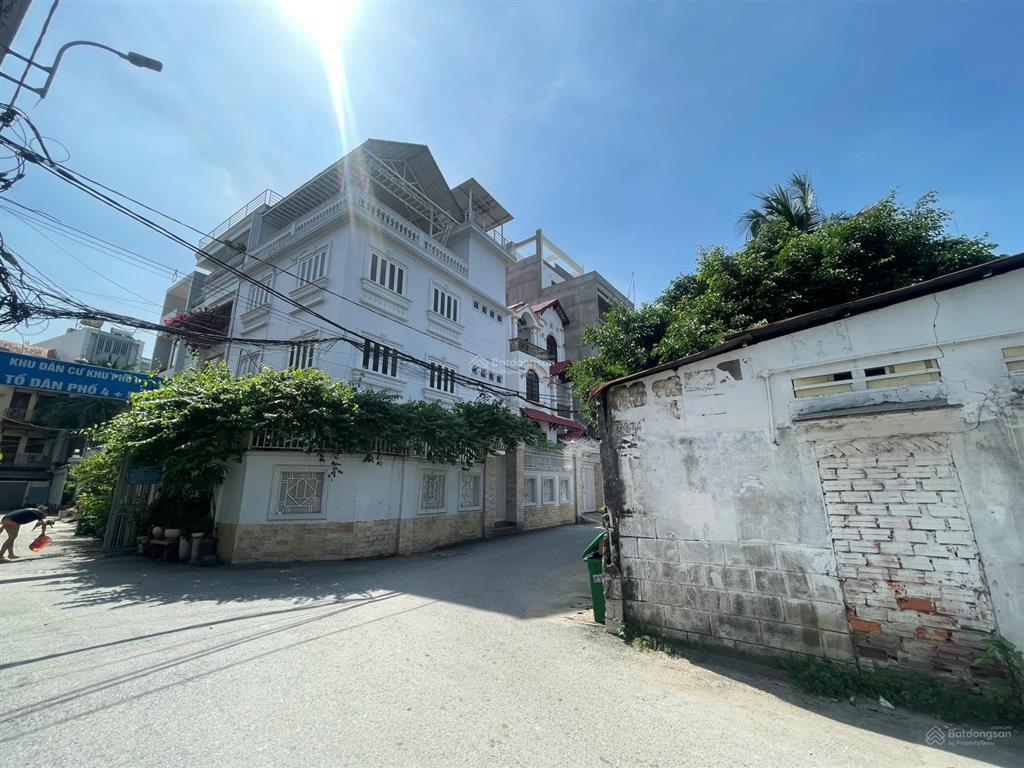 Bán nhà hẻm xe hơi nguyễn gia trí  xd 1 hầm 7 tầng  ngang gần 6m  80m  phù hợp làm chdv, vp