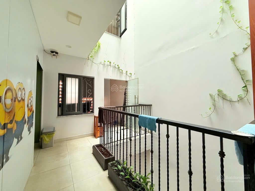 Bán nhà 6 tầng hxh  ngang 9m  có thang máy  phù hợp làm chdv  dòng tiền 100tr/tháng