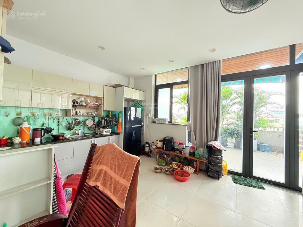 Bán nhà 6 tầng hxh  ngang 9m  có thang máy  phù hợp làm chdv  dòng tiền 100tr/tháng