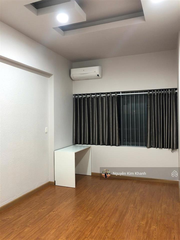 Bán nhà hxh nguyễn cửu vân  dt to 164m  hđt 90tr/tháng  có penhouse  ngang 6m xd 7 tầng