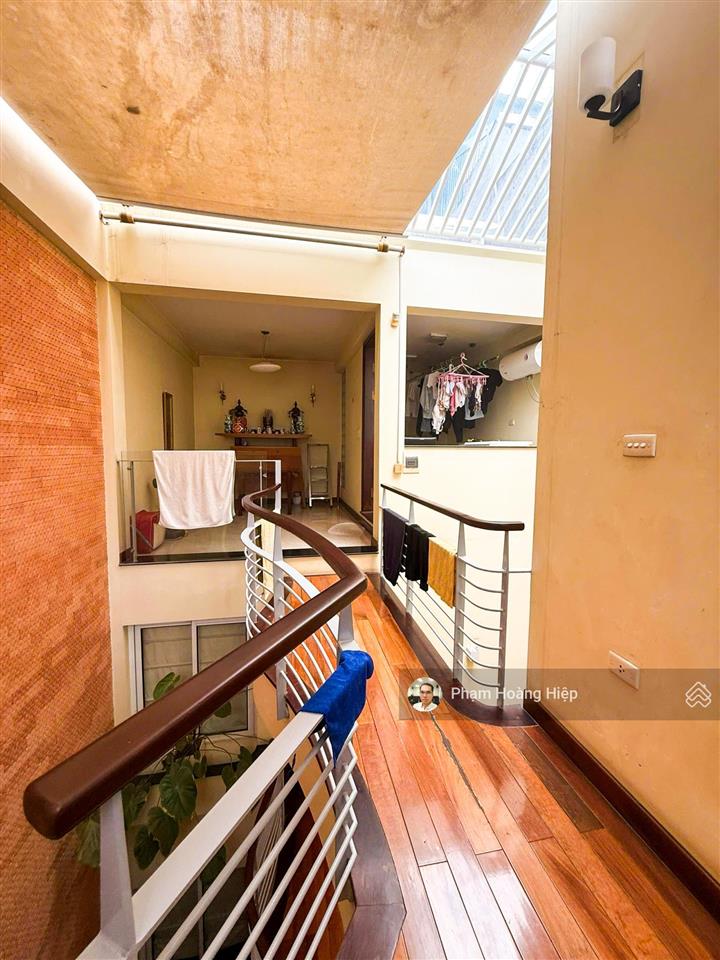 (siêu phẩm)mạc thái tổ  105m2  mặt tiền 5m  nhỉnh 33 tỷ phân lô ô tô tránh ô tô nằm nhà