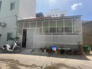 Bán nhà cấp 4  ngang 7,5m, đường 5m  khu đăng kiểm, bắc nha trang