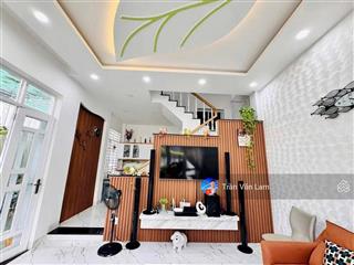 Bán nhà 3 tầng  ngang 8,5m  hẻm ô tô nguyễn biểu  cách biển chỉ 500m