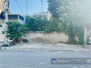 Bán lô đất cực đẹp mặt tiền trần khát chân (20m) gần biển